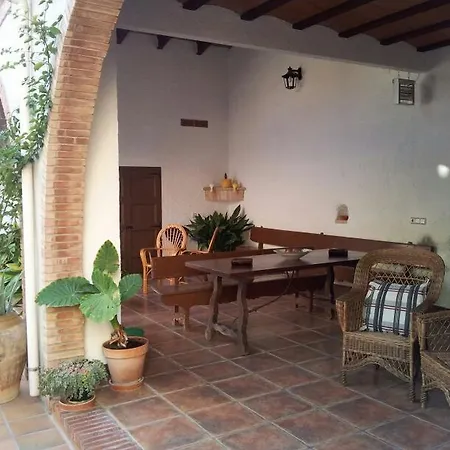 Country house Masia Can Cardus *