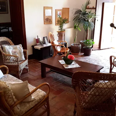 Country house Masia Can Cardus *